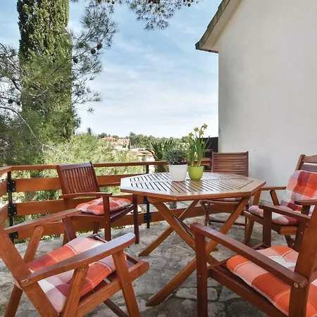 Holiday home Two-bedroom Holiday In Basina